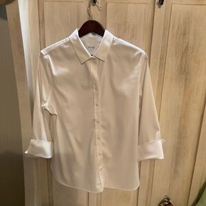 Chico’s White Button-Up Blouse – Size 1.5 (M/L) $25